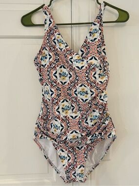 NWT Jantzen Swimsuit 8 adorable 🥰